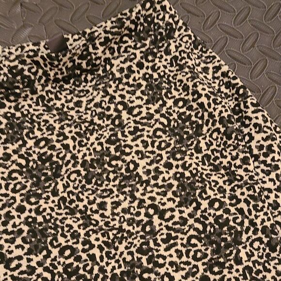 Primark Leopard print skater skirt Size 8 - Picture 2 of 3